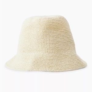 Babaton Truly Bucket Hat